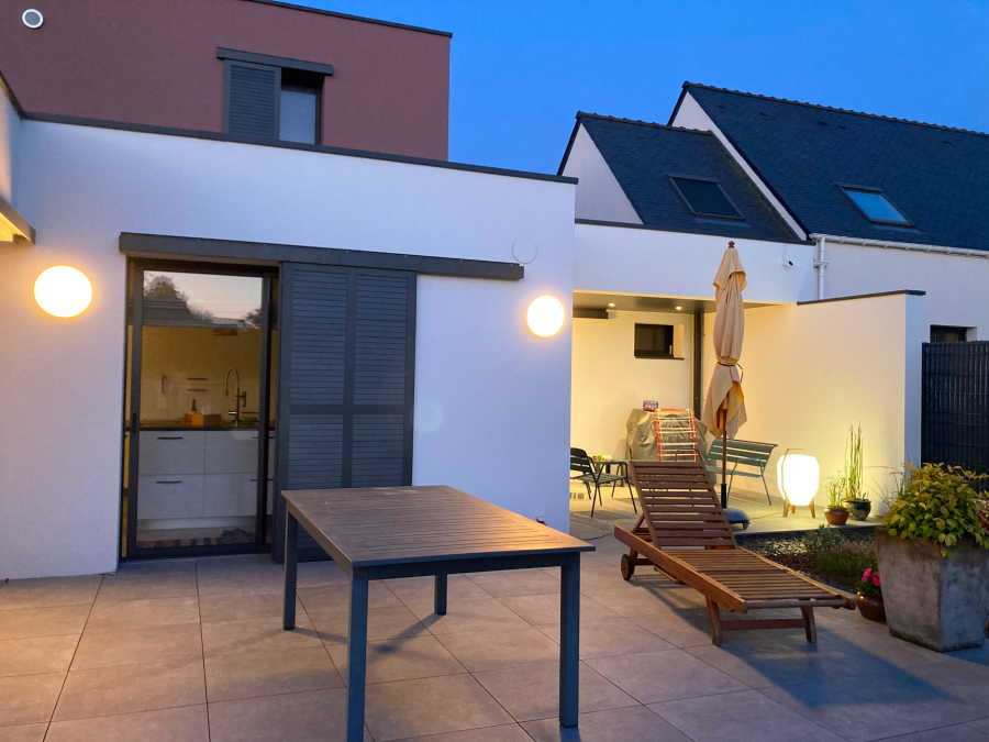 Le Galliard Martial Electricien Baud Applique Mona Et Luminaire Tank Par Roger Pradier